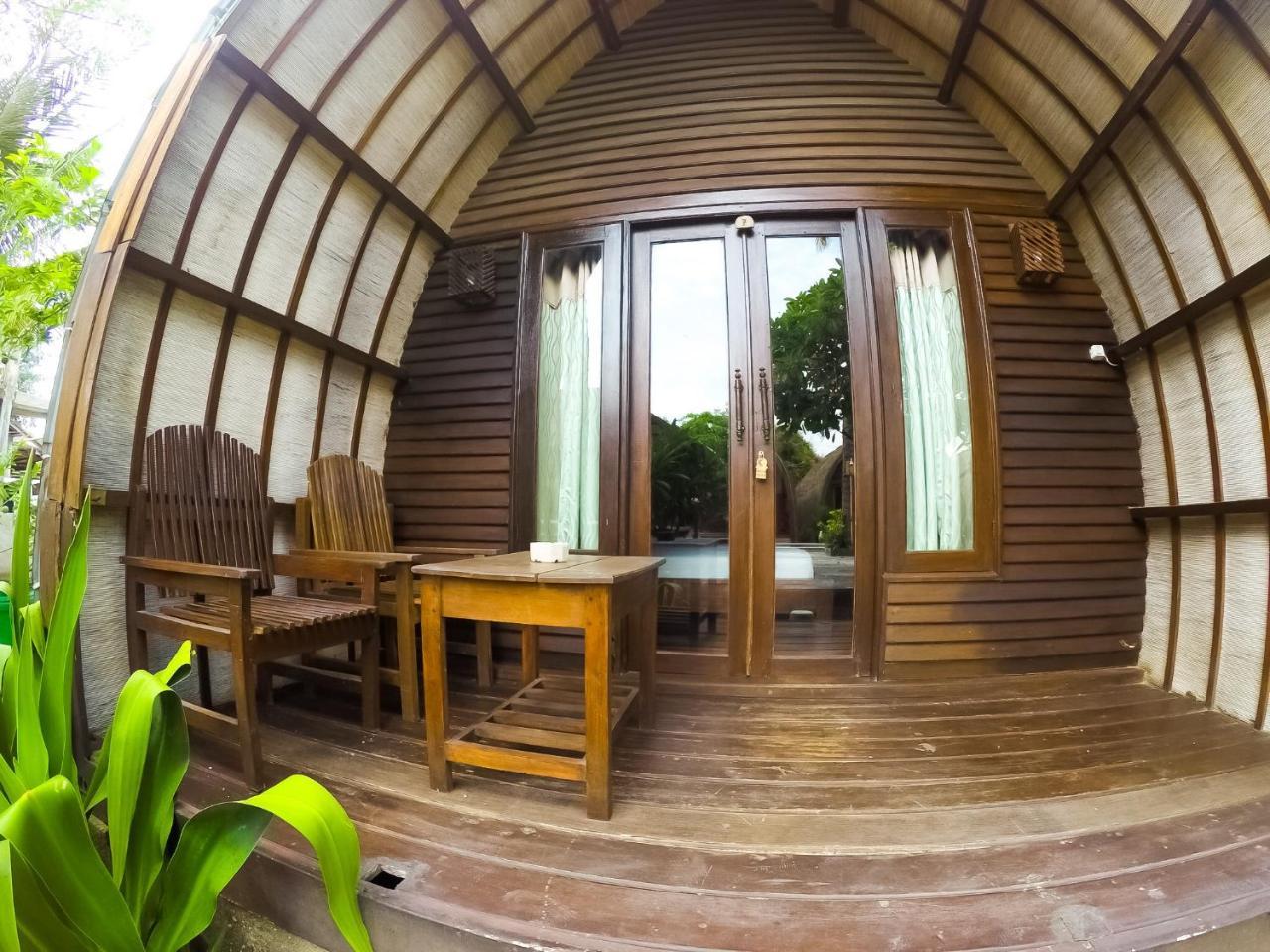 Amora Villa Гили Траванган Экстерьер фото